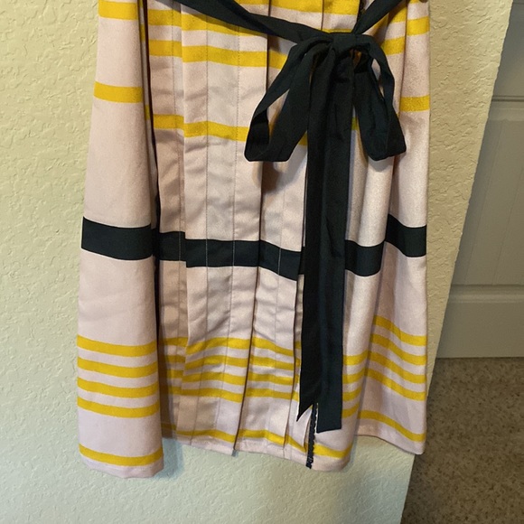 Dress - Picture 5 of 5